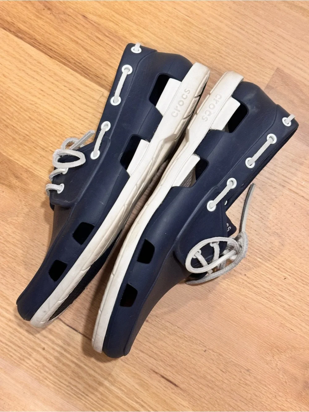 CROCS Men’s Navy and White Boat Shoe Size M10